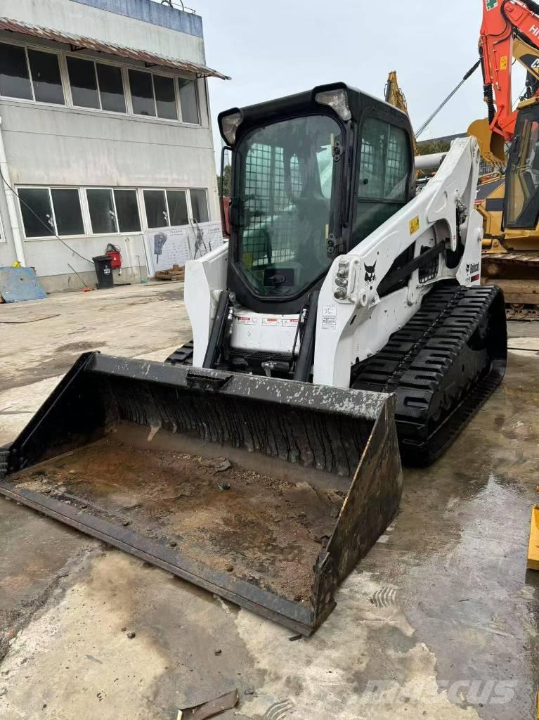 Bobcat T770 Krautuvai su šoniniu pasukimu