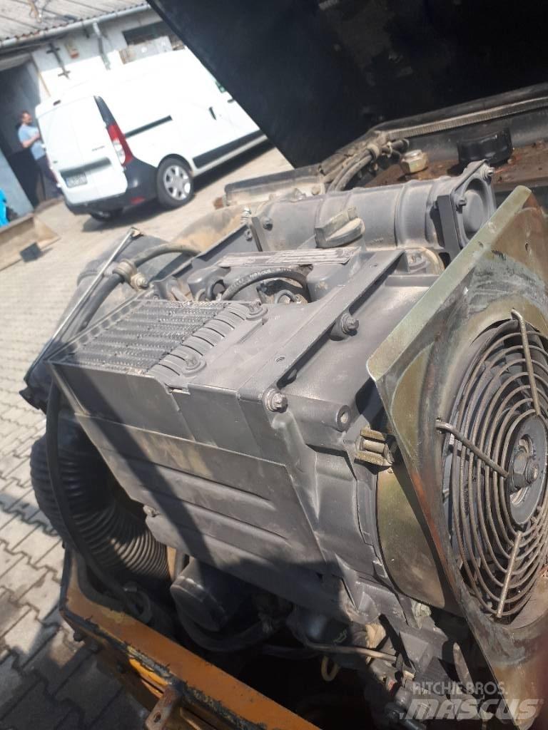 Bomag BW 100 AD-3 Porinių būgnų volai