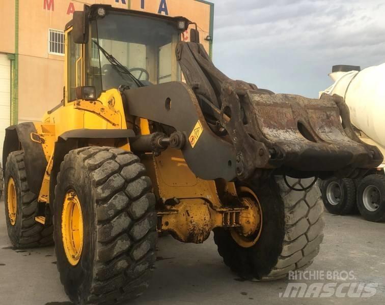Volvo L 110 E Naudoti ratiniai krautuvai