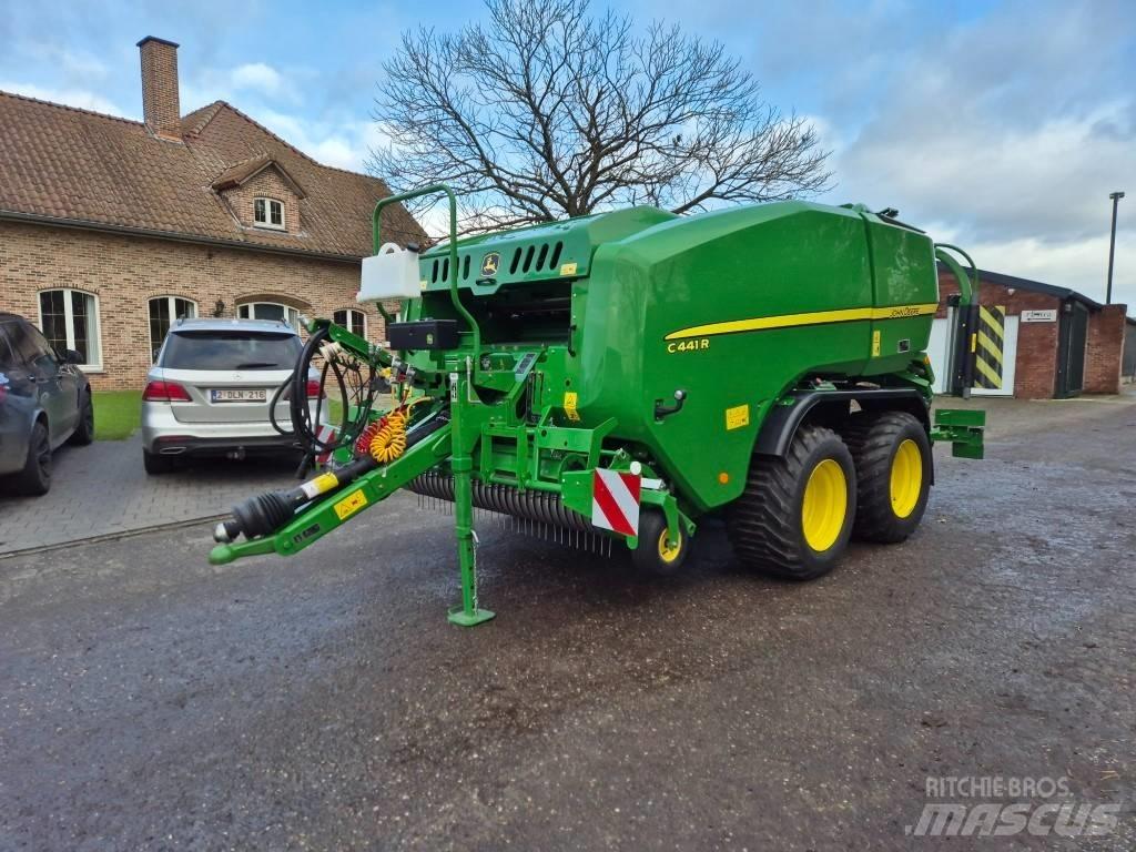 John Deere C441R Ritinių presai