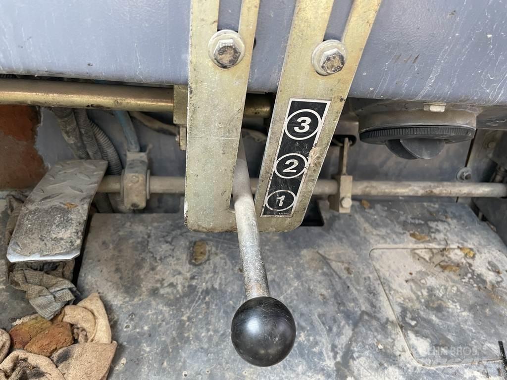 Hamm GRW 24 Pneumo volai