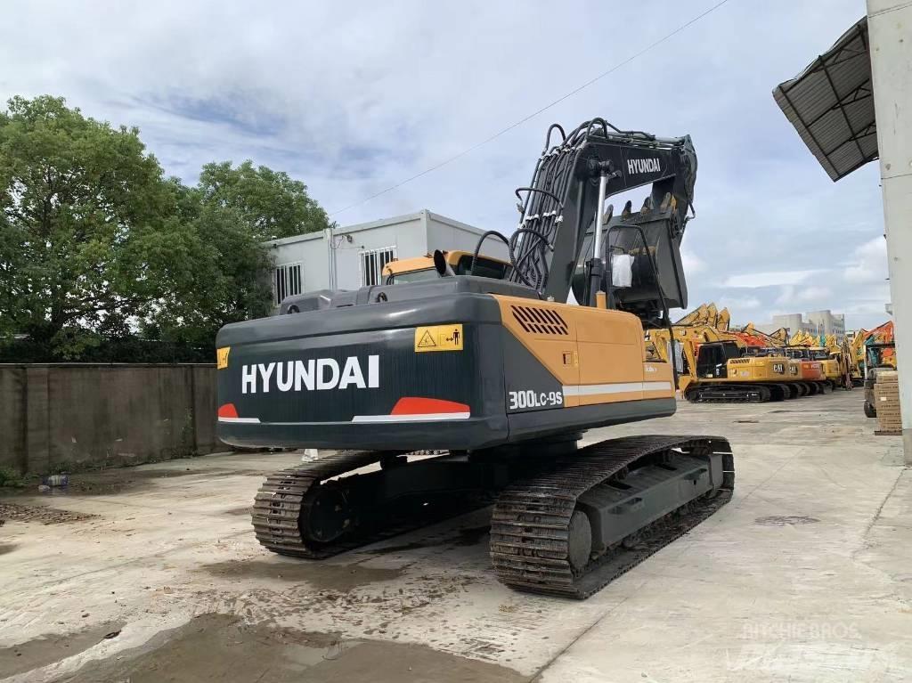 Hyundai R300LS-9S Vikšriniai ekskavatoriai