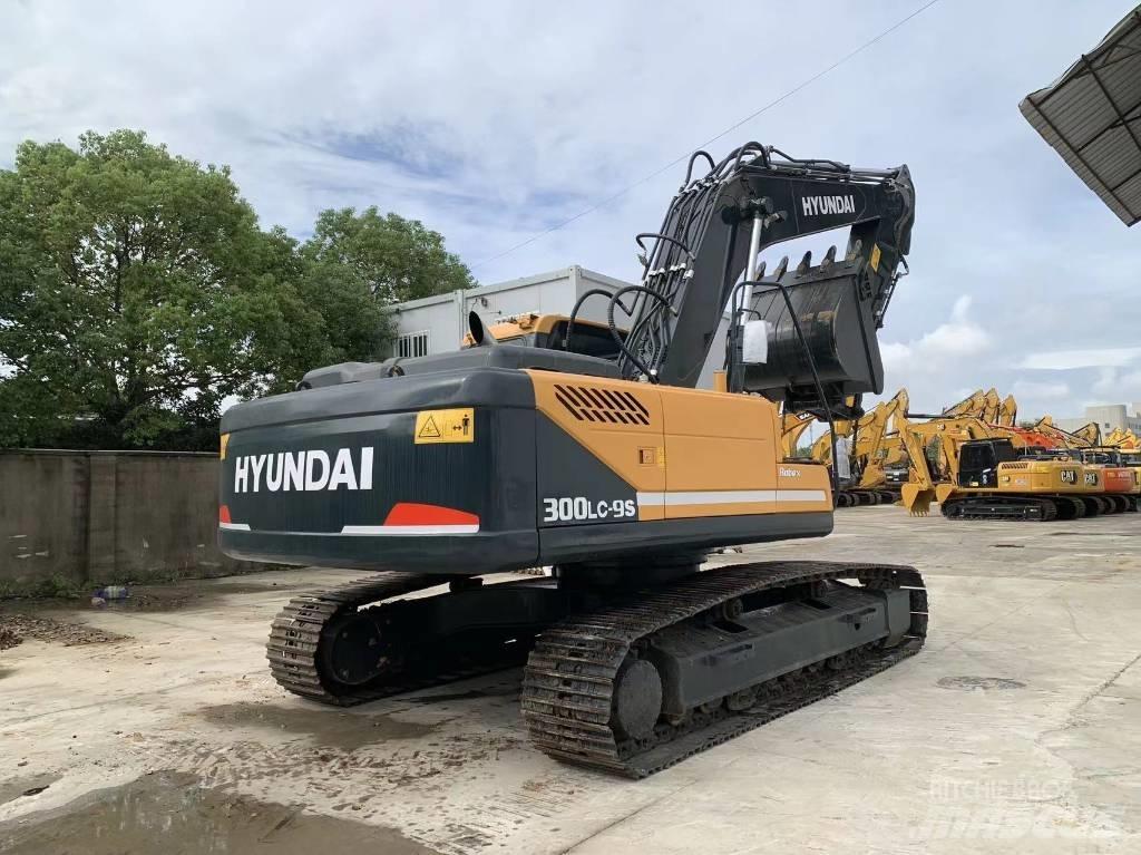 Hyundai R300LS-9S Vikšriniai ekskavatoriai