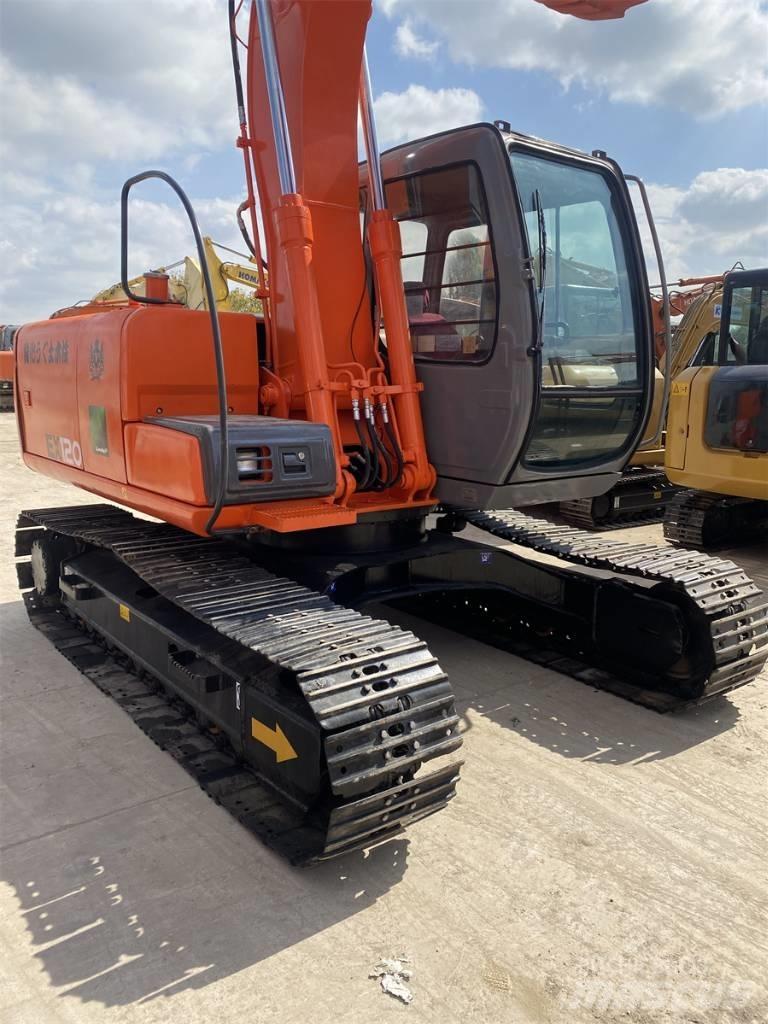 Hitachi EX120 Vikšriniai ekskavatoriai