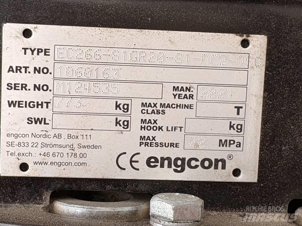 Hitachi ZX220W-7 2P Ratiniai ekskavatoriai