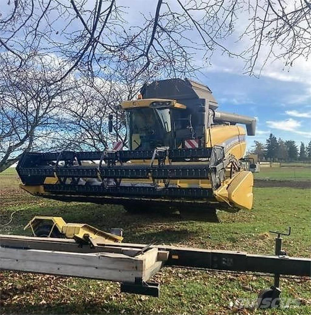 New Holland CX5090 Derliaus nuėmimo kombainai