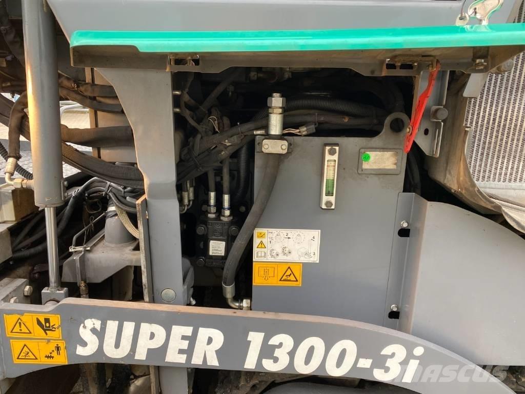 Vögele SUPER 1300-3I Asfalto klotuvai