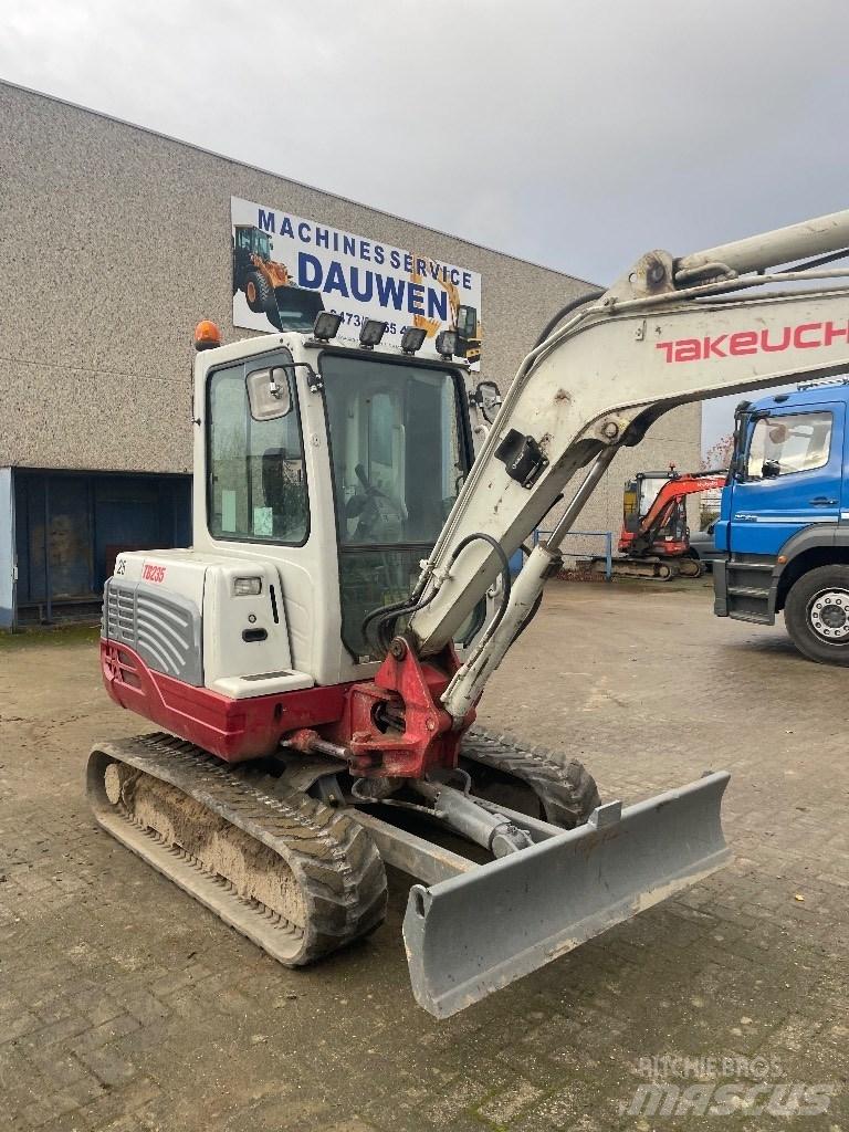 Takeuchi TB 235 Mini ekskavatoriai < 7 t