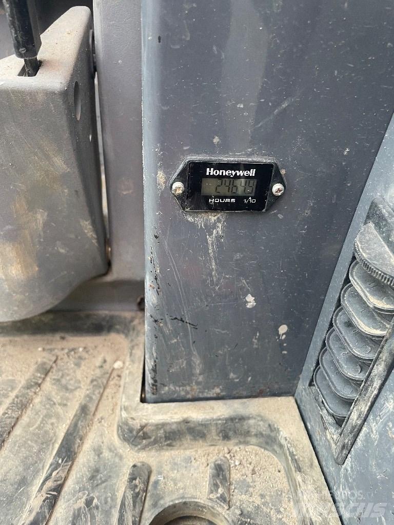Takeuchi TB 235 Mini ekskavatoriai < 7 t