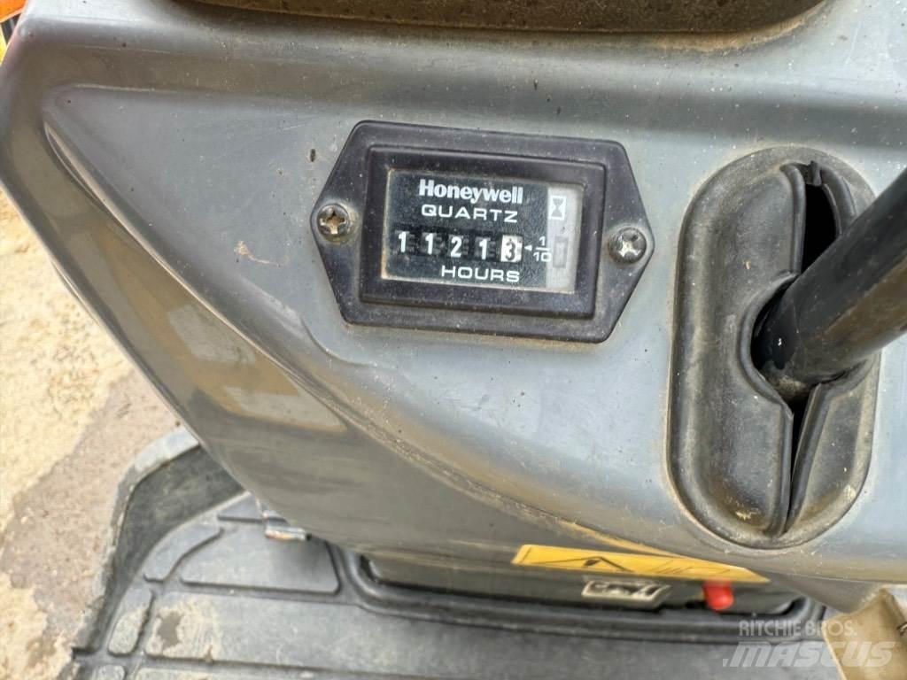 Yanmar SV08 (1C169) Mini ekskavatoriai < 7 t