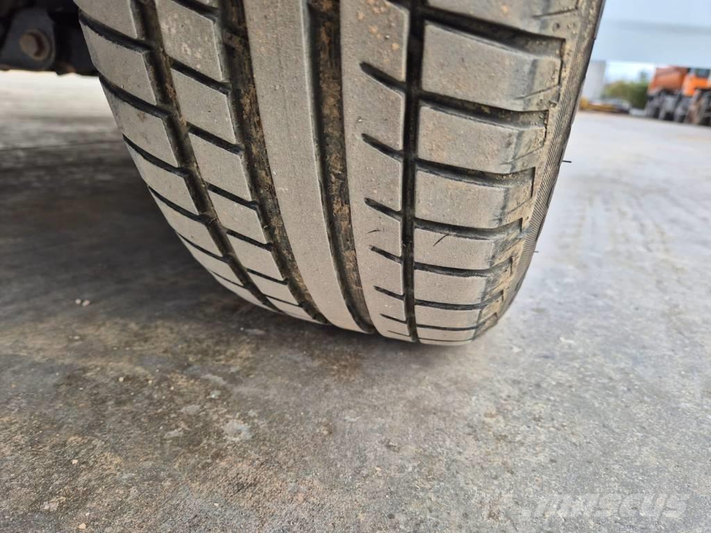 Ford Courier Furgonai