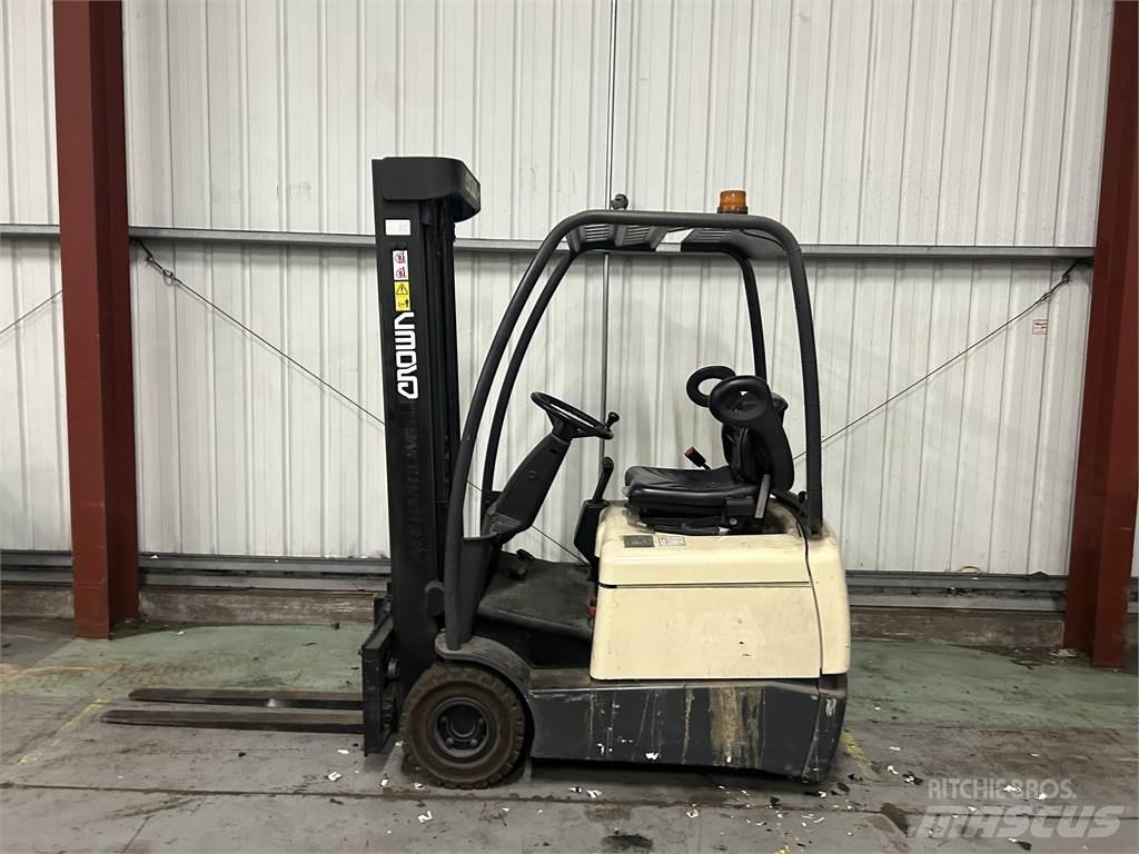 Crown SC3013 Elektriniai šakiniai krautuvai