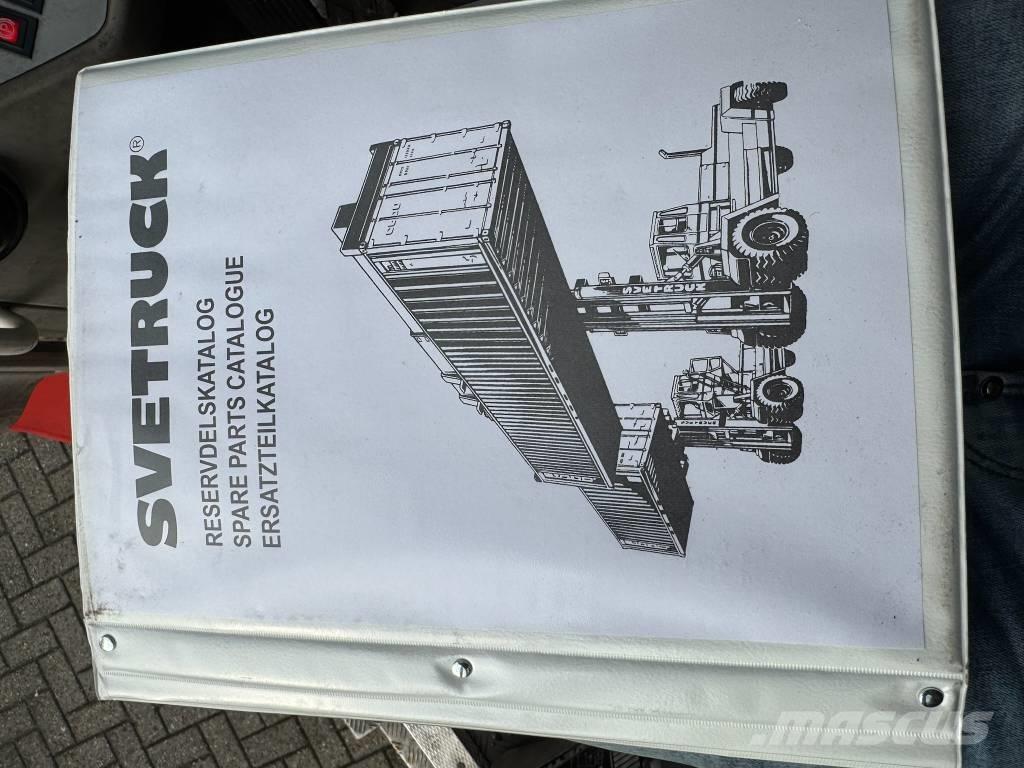 Svetruck 13,6- 1200 Dyzeliniai krautuvai