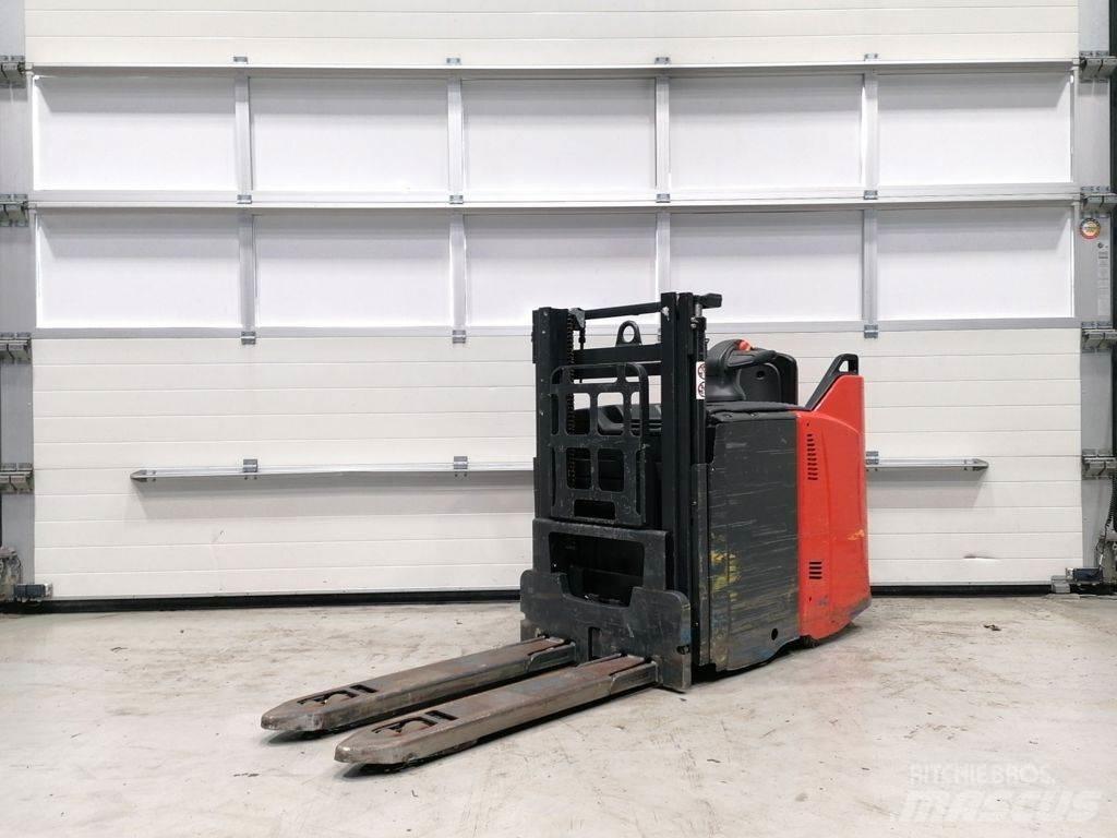 Linde D12 SP Rankiniai vėžimėliai