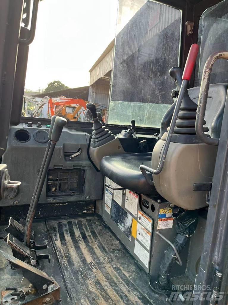 CASE CX 55 C Vikšriniai ekskavatoriai