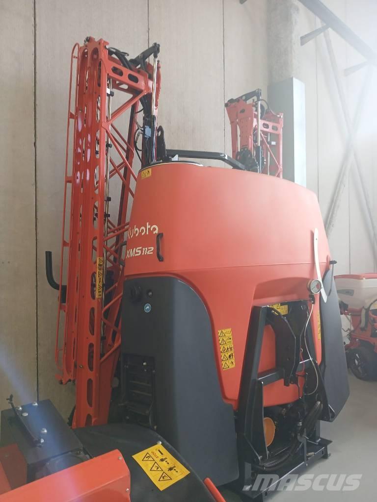 Kubota XMS112 Įmontuoti purkštuvai
