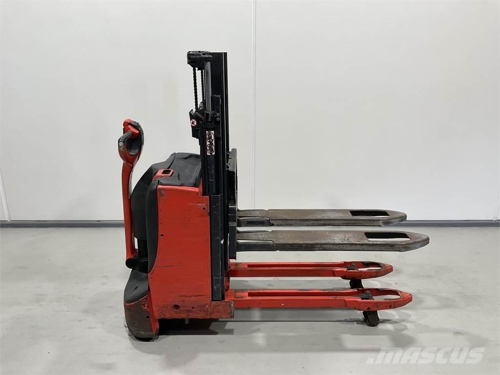Linde D08 Savaeigiai rietuvai
