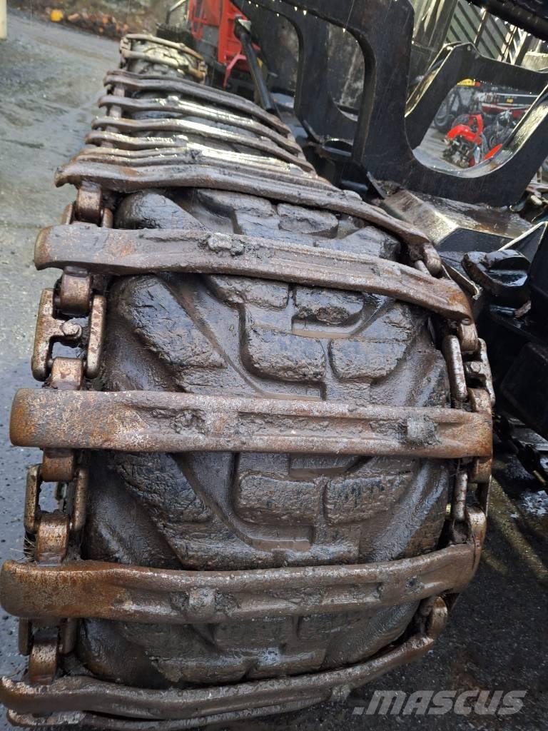 Komatsu 875 Naudoti miškovežiai (Forvarderiai)