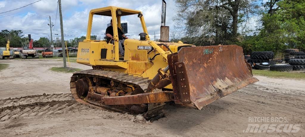 John Deere 850 B Vikšriniai buldozeriai