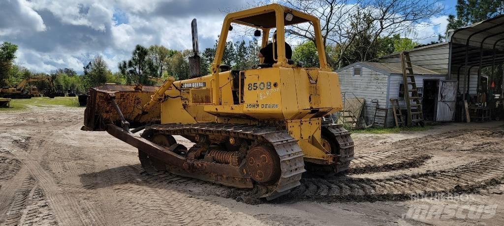 John Deere 850 B Vikšriniai buldozeriai