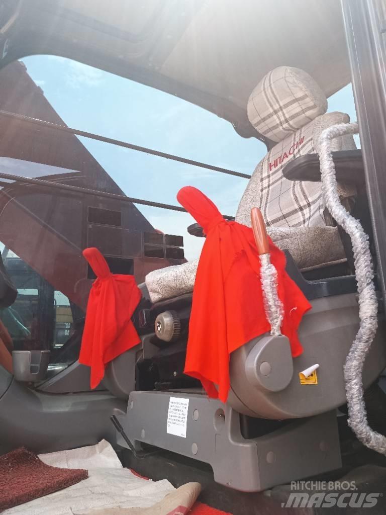 Hitachi ZX 240 Vikšriniai ekskavatoriai