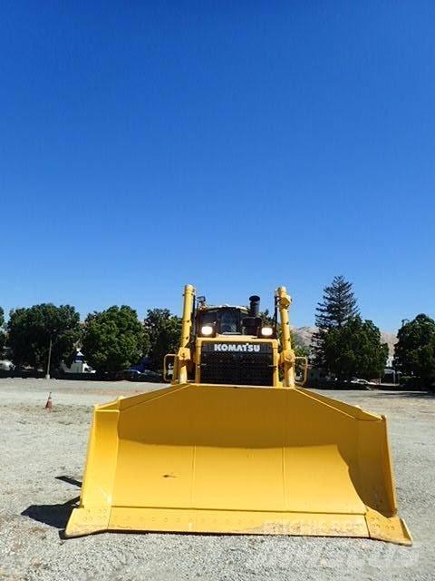 Komatsu D155AXi-8 Vikšriniai buldozeriai