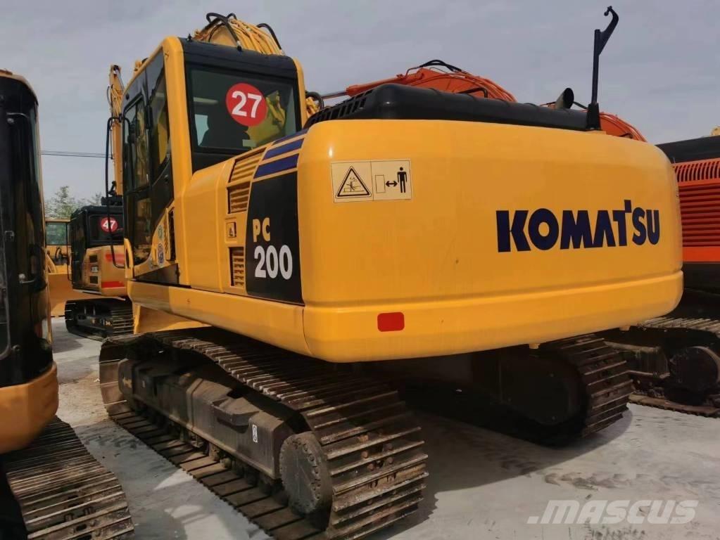Komatsu PC 200-8 Vikšriniai ekskavatoriai