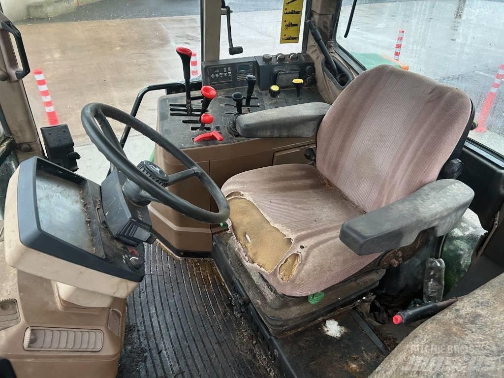 John Deere 6400 Traktoriai