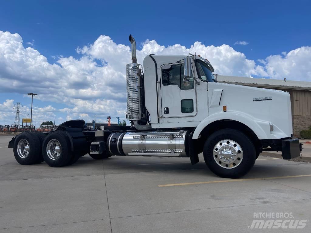 Kenworth T 800 Naudoti vilkikai
