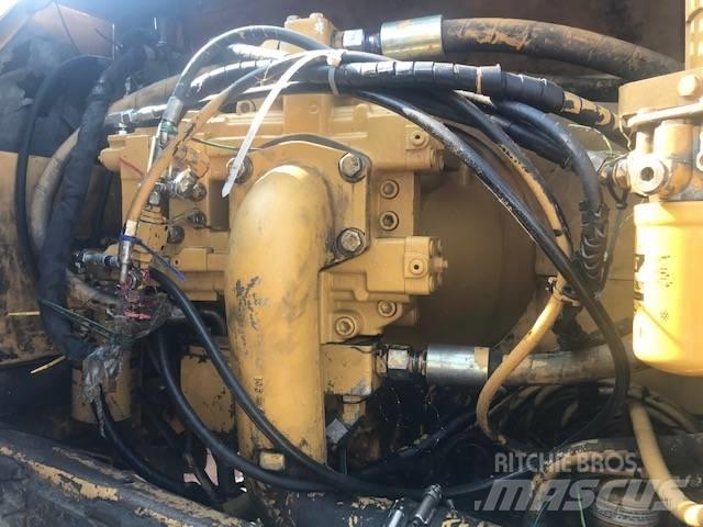 CAT 330 B L Vikšriniai ekskavatoriai