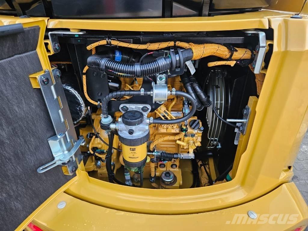CAT 302.7 CR Mini ekskavatoriai < 7 t