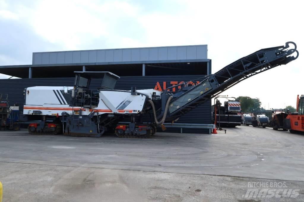 Wirtgen W250 Asfalto šalto frezavimo technika