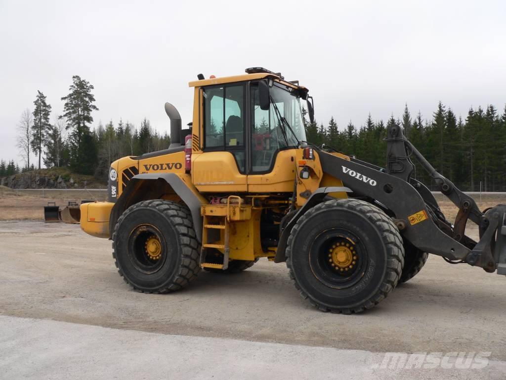 Volvo L 90 F Naudoti ratiniai krautuvai