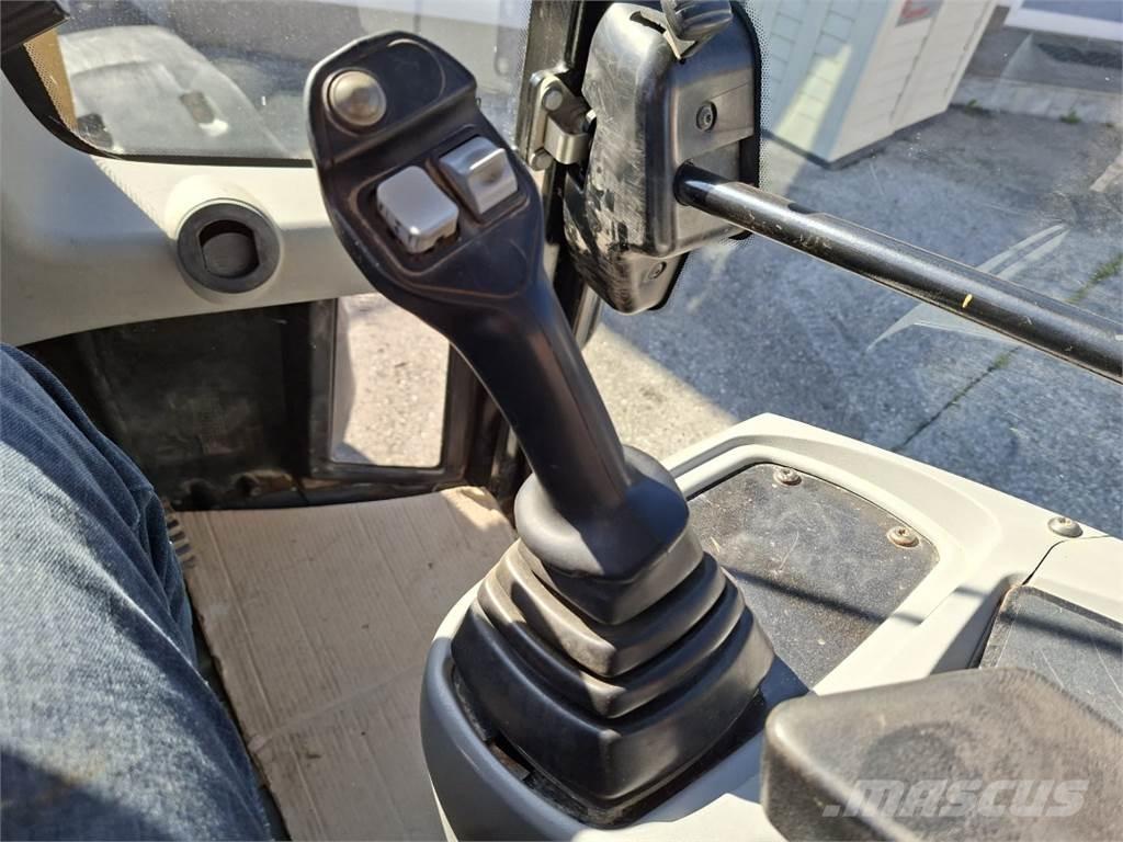 CAT 906H2 Naudoti ratiniai krautuvai