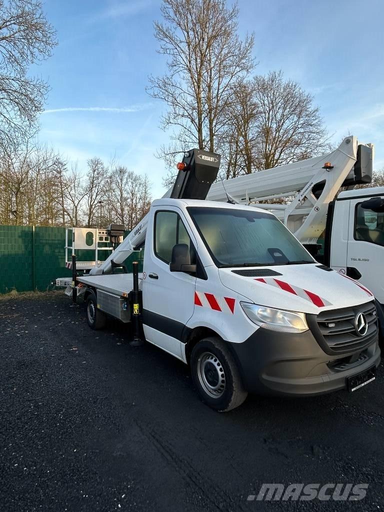 VERSALIFT V-200 Ant vilkikų montuojamos kėlimo platformos
