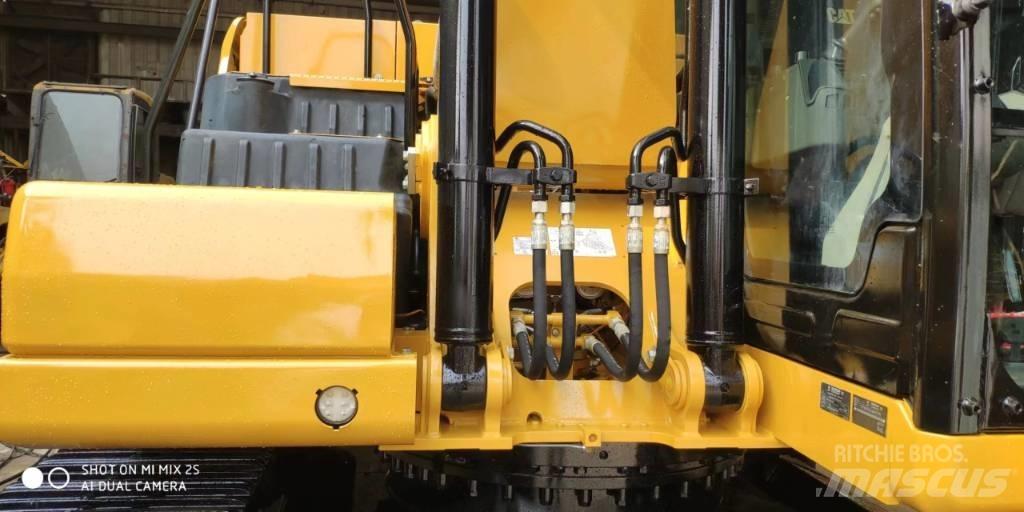 CAT 320 Vikšriniai ekskavatoriai