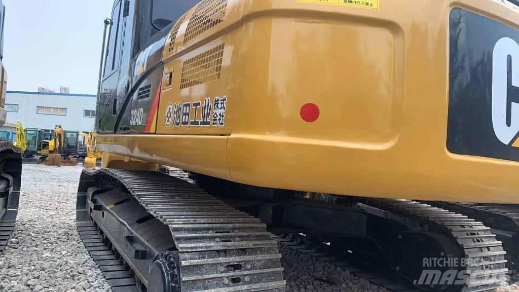 CAT 324 D Vikšriniai ekskavatoriai