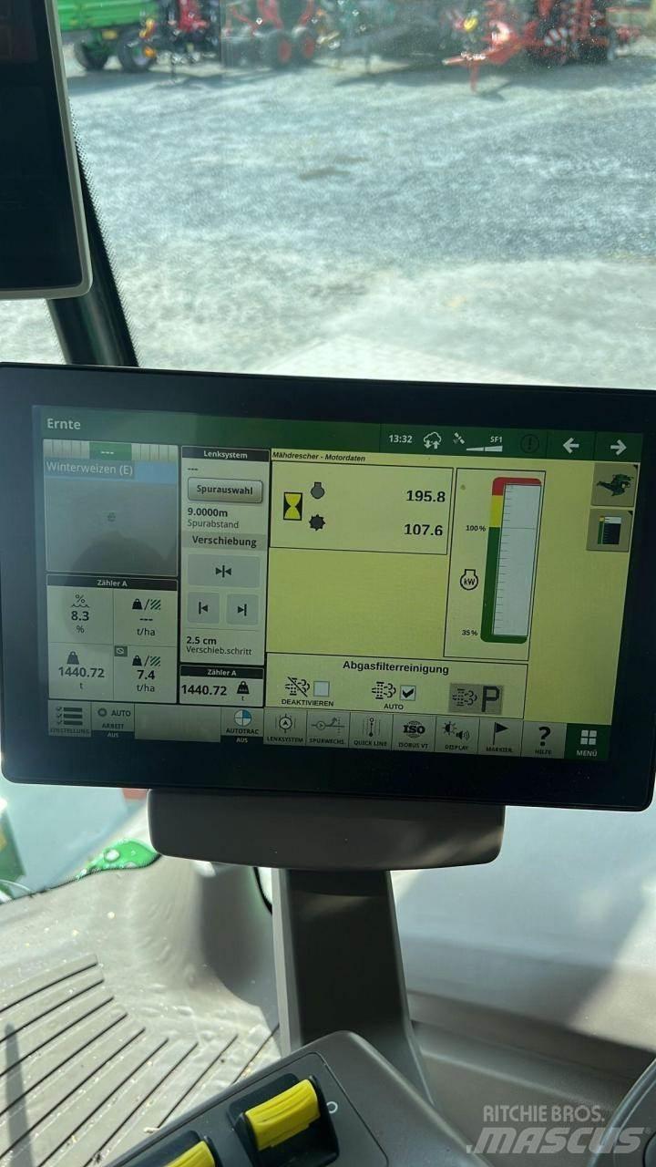 John Deere T670 Derliaus nuėmimo kombainai