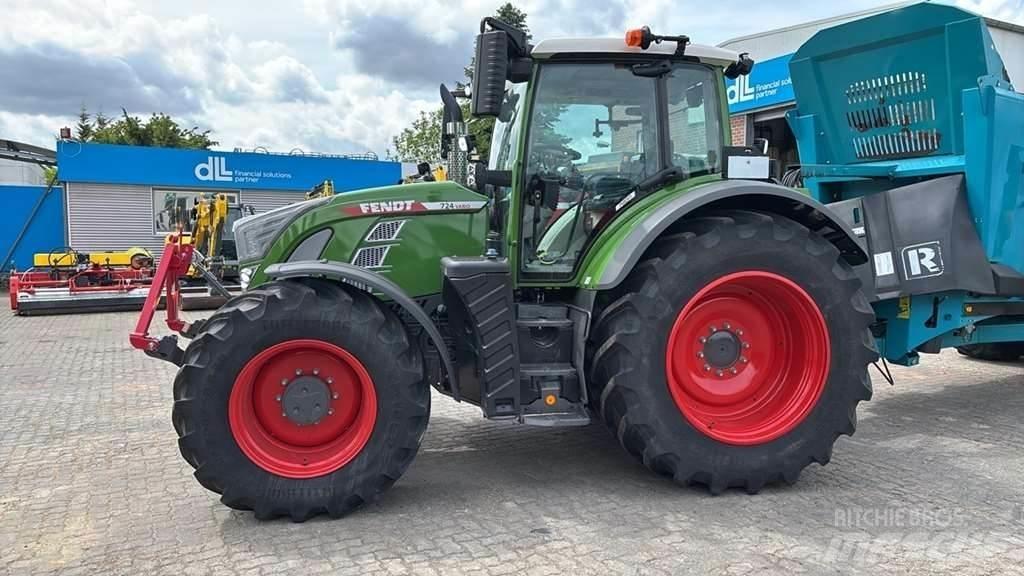 Fendt 724 Profi Traktoriai