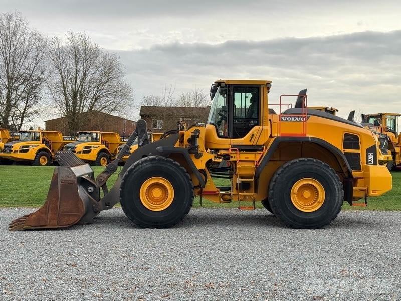 Volvo L 220 H Naudoti ratiniai krautuvai