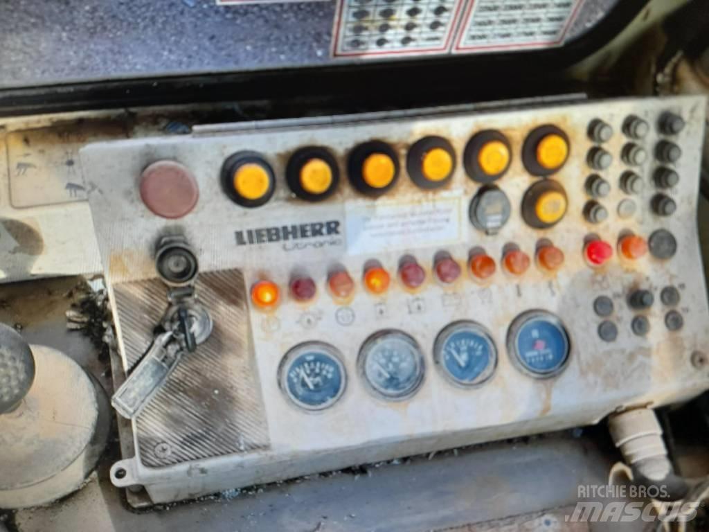 Liebherr PR 752 Vikšriniai buldozeriai