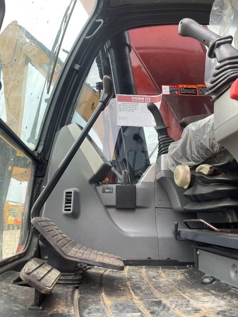 Doosan DX225LCA Vikšriniai ekskavatoriai