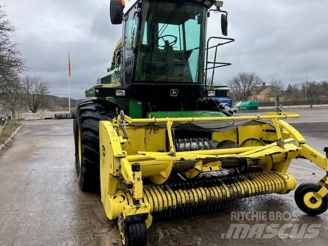 John Deere 6950 Pašarų ruošimo technika