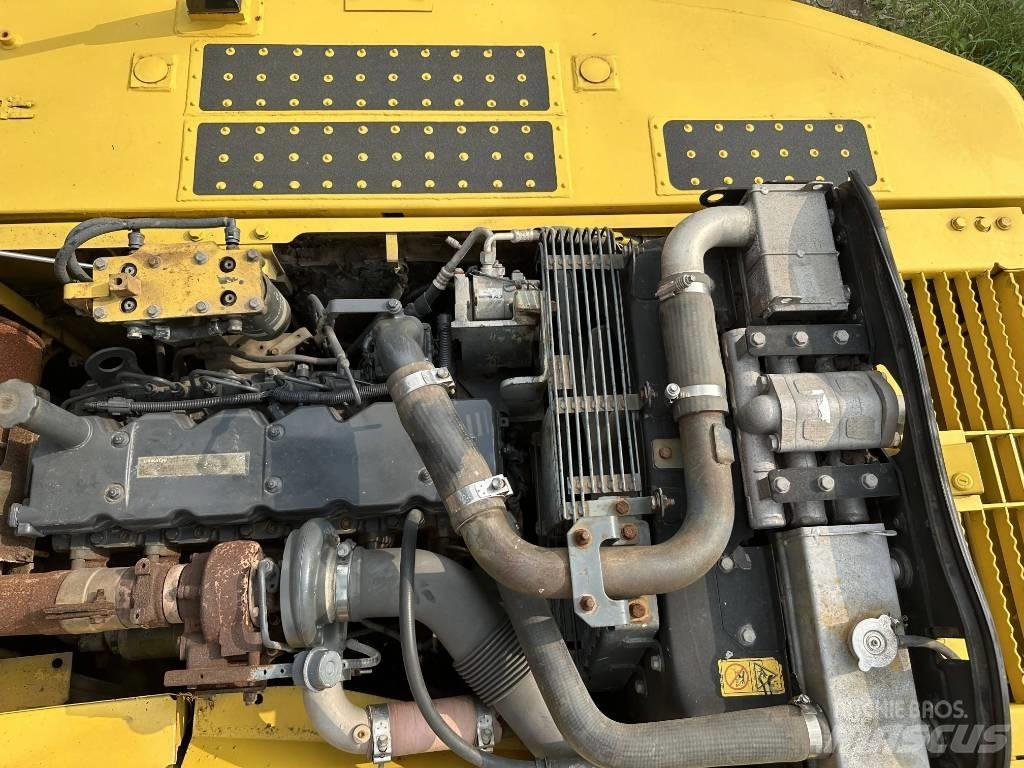 Komatsu PC240-8 Vikšriniai ekskavatoriai