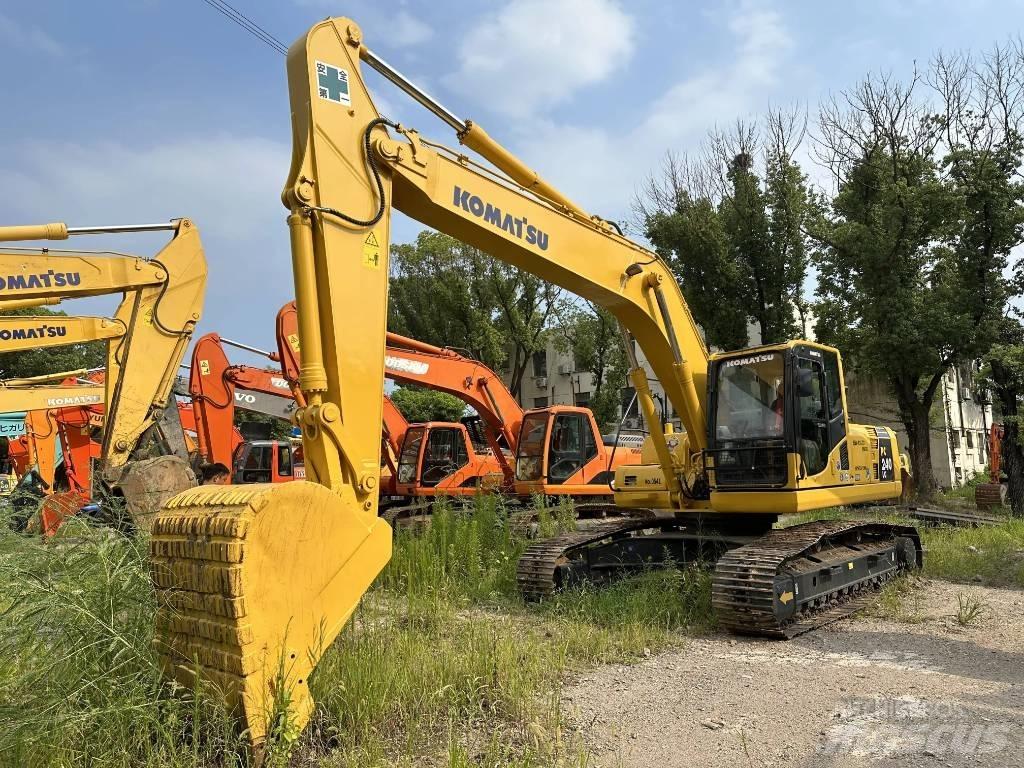 Komatsu PC240-8 Vikšriniai ekskavatoriai