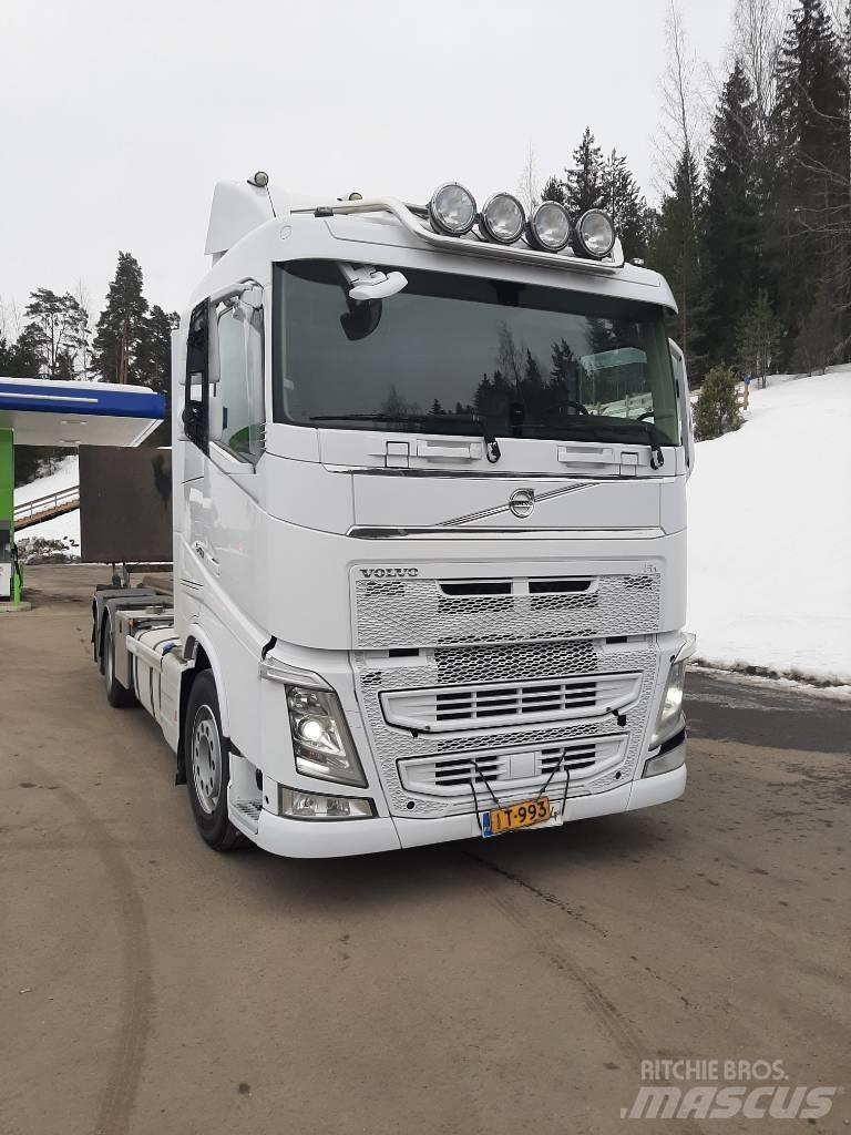 Volvo FH 13 Konteinerių nuožulnaus pakėlimo ant platformos krautuvai