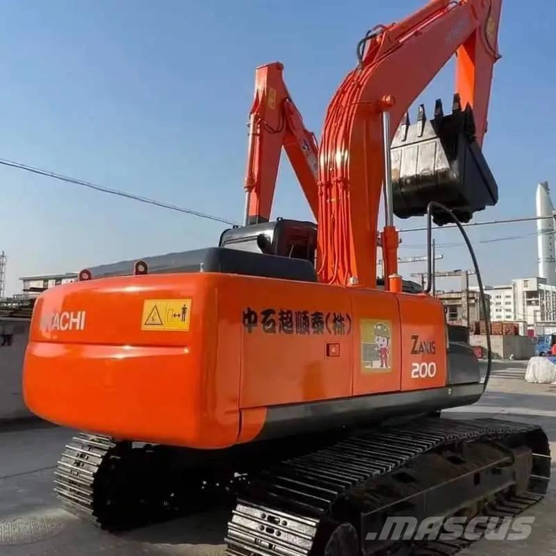 Hitachi ZX 200 Vikšriniai ekskavatoriai