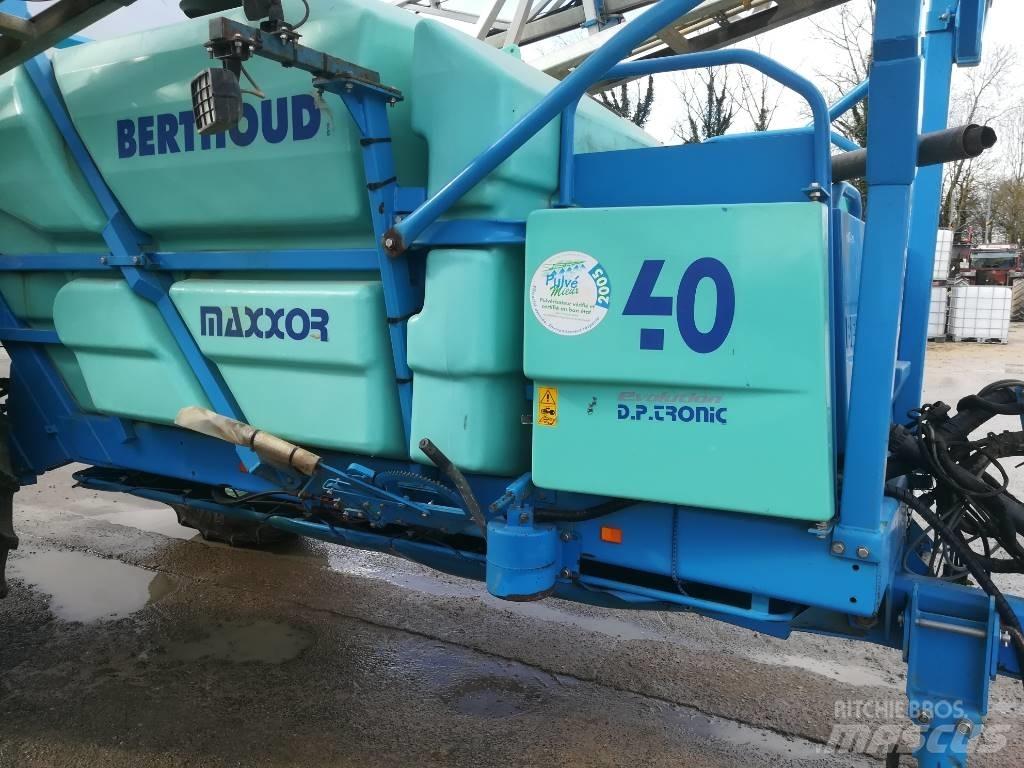 Berthoud MAXXOR 40 Prikabinami purkštuvai