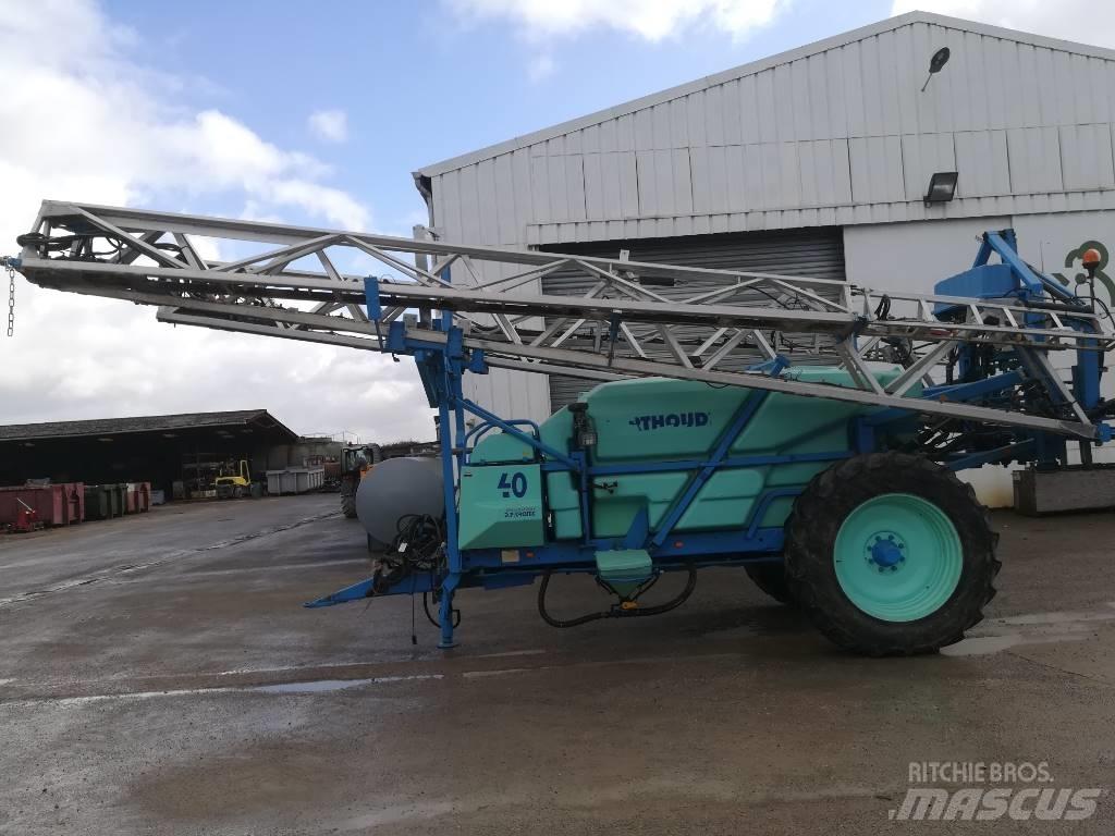 Berthoud MAXXOR 40 Prikabinami purkštuvai