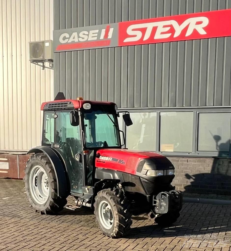 Case IH Quantum 85N Traktoriai